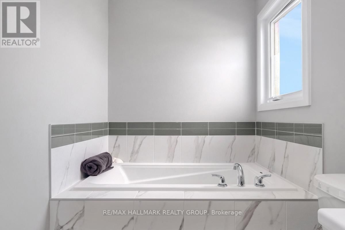 609 MISTY STREET Image 25