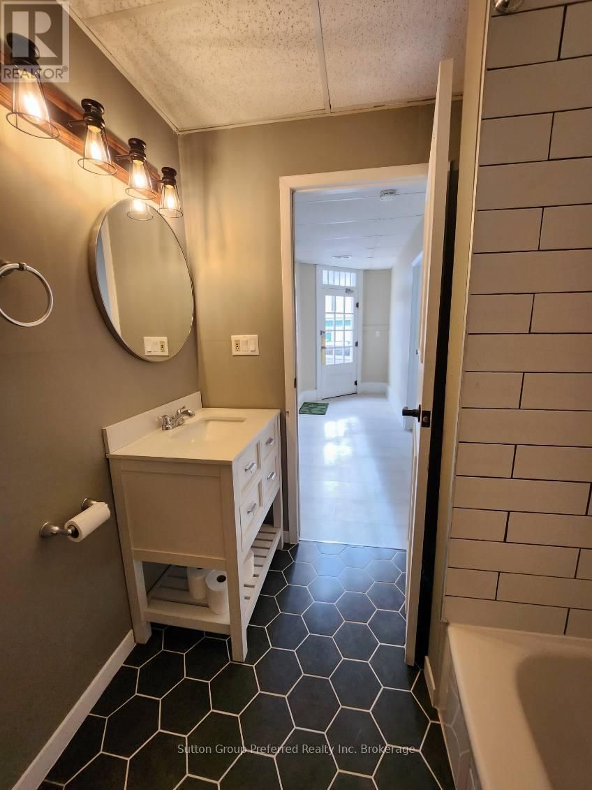 1792 LONGWOODS ROAD Image 13