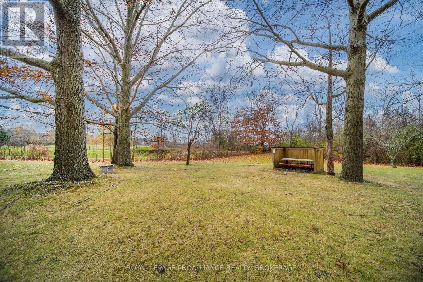 510 - 66 GREENVIEW DRIVE Image 29