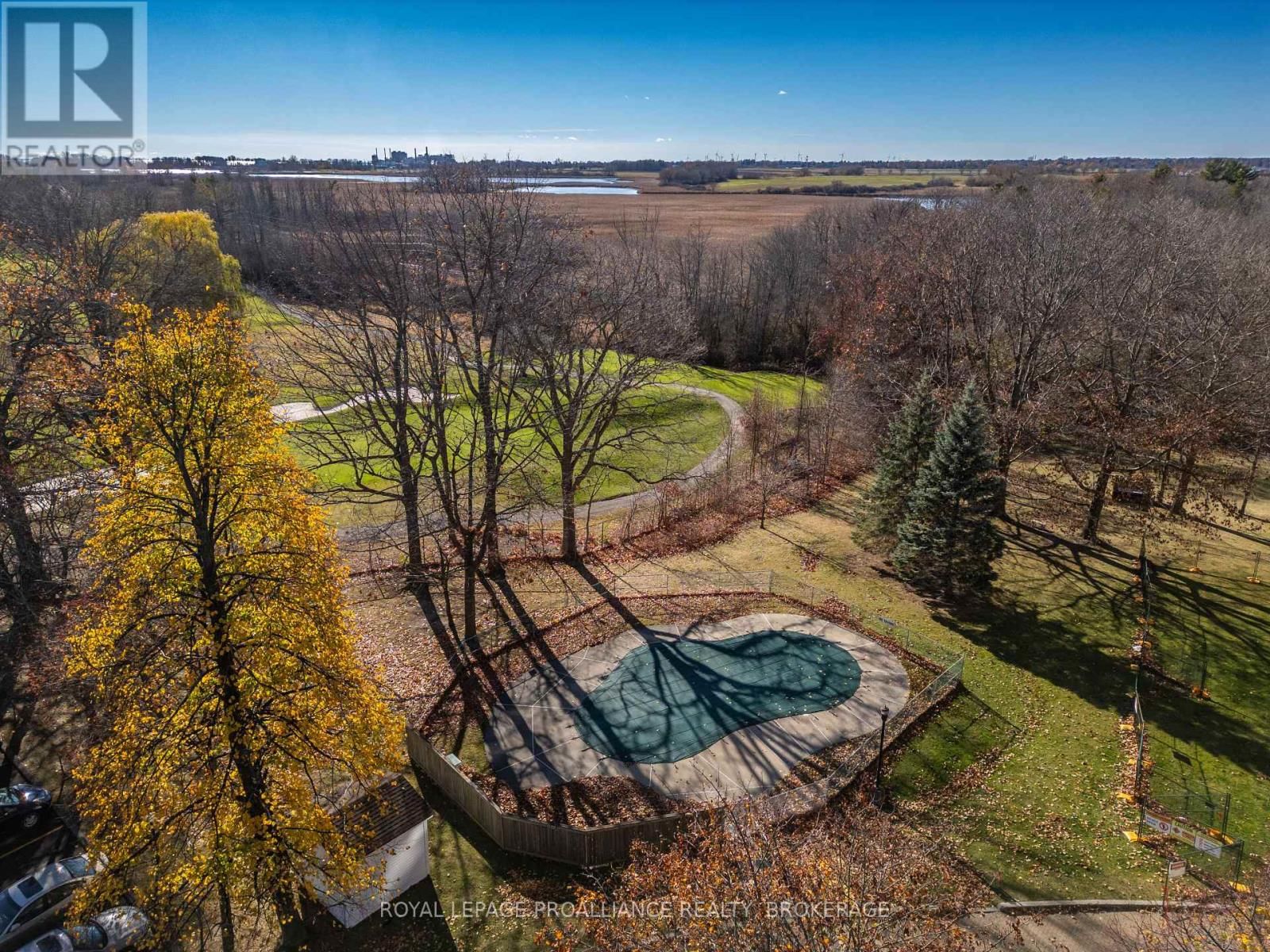 510 - 66 GREENVIEW DRIVE Image 37