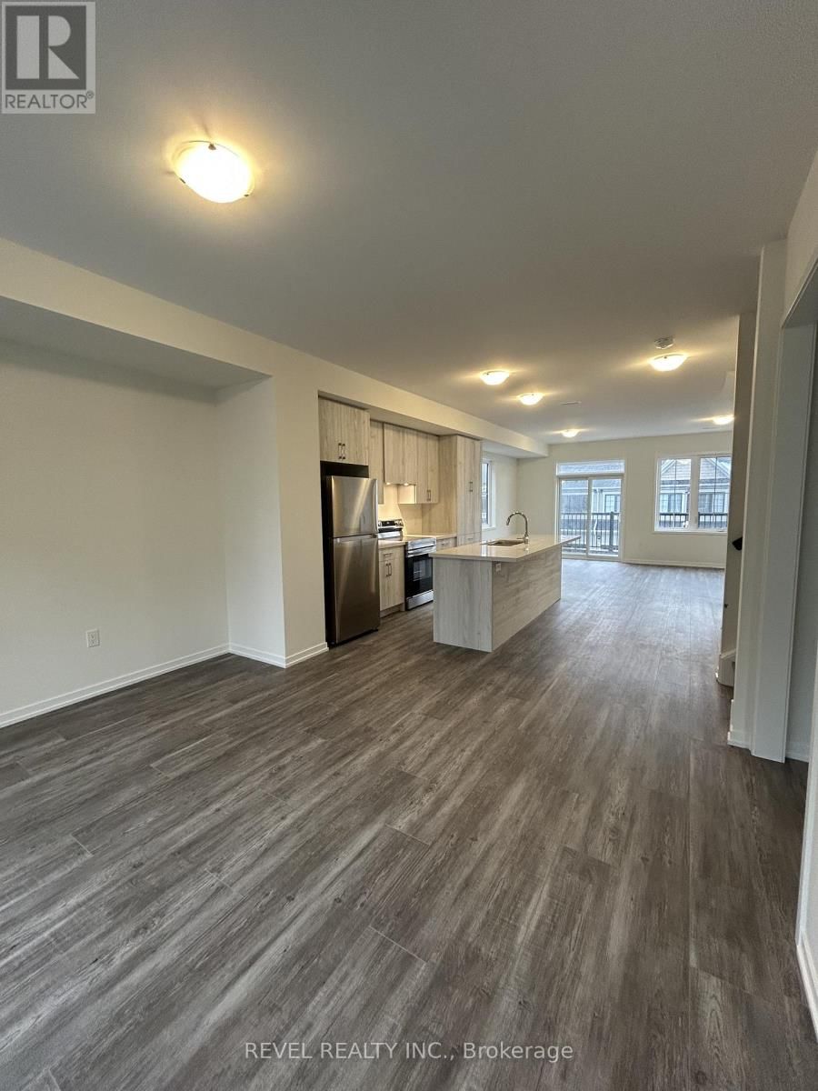 15 CLEVELAND COMMON Image 13