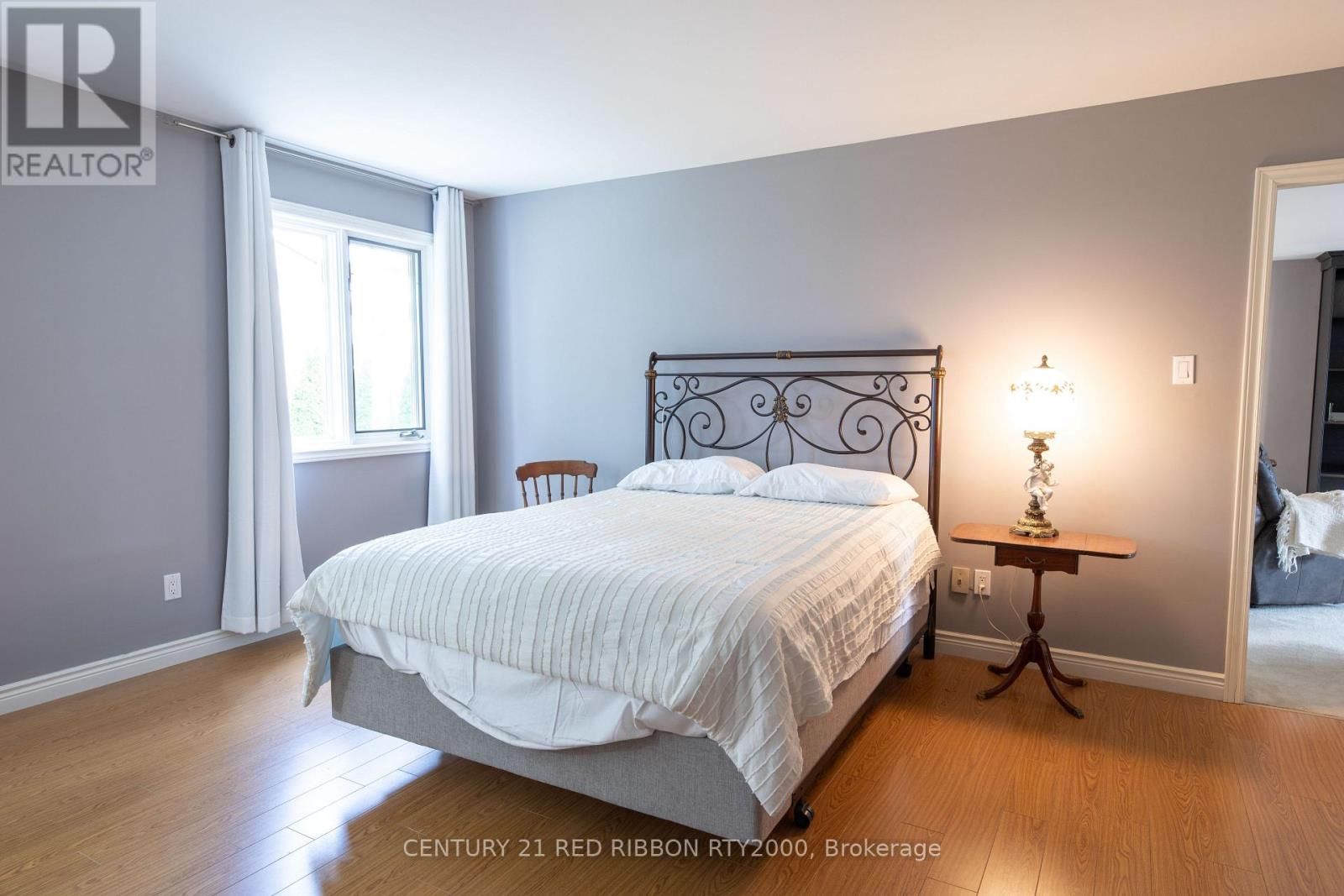 51 QUEEN STREET Image 16