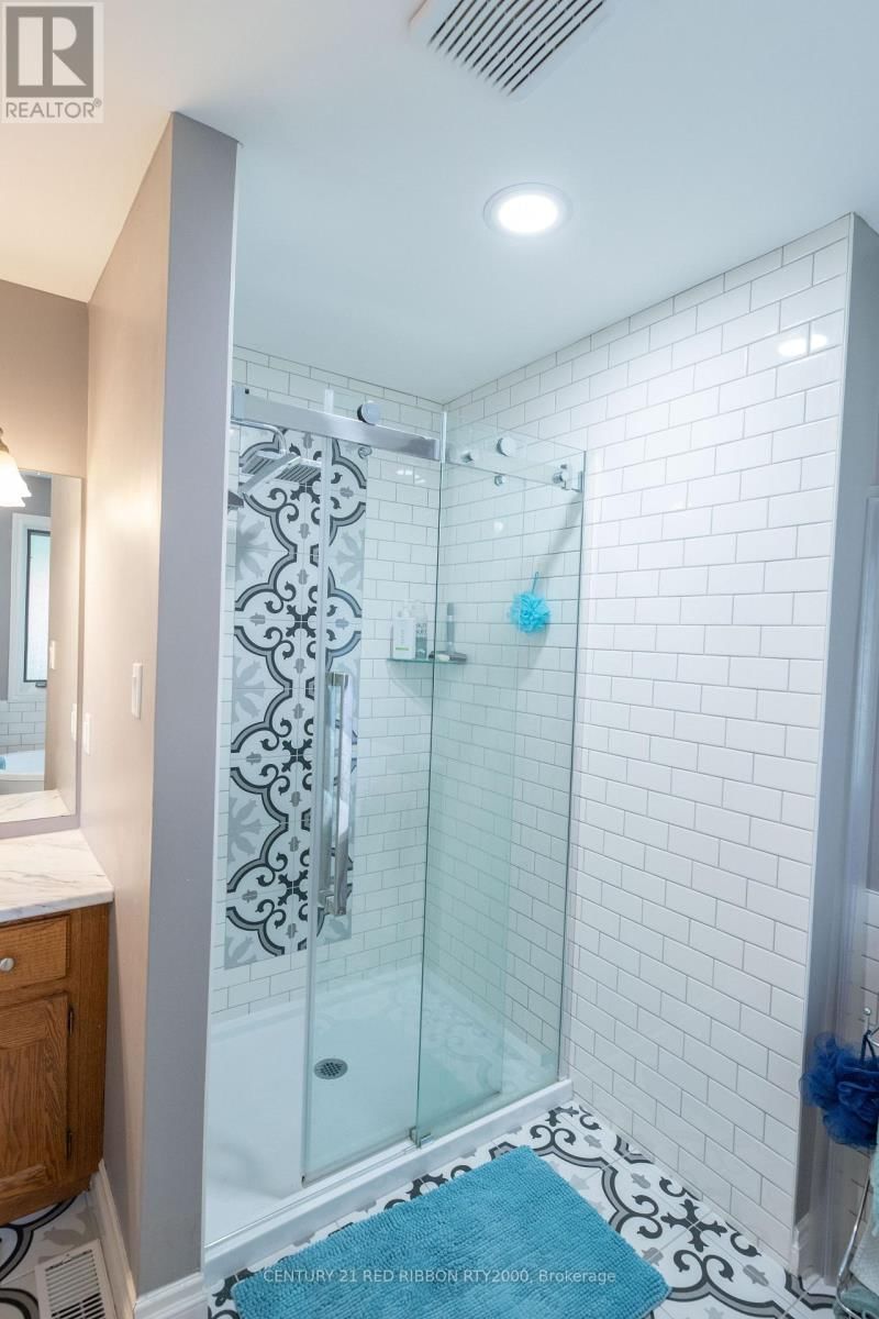 51 QUEEN STREET Image 21