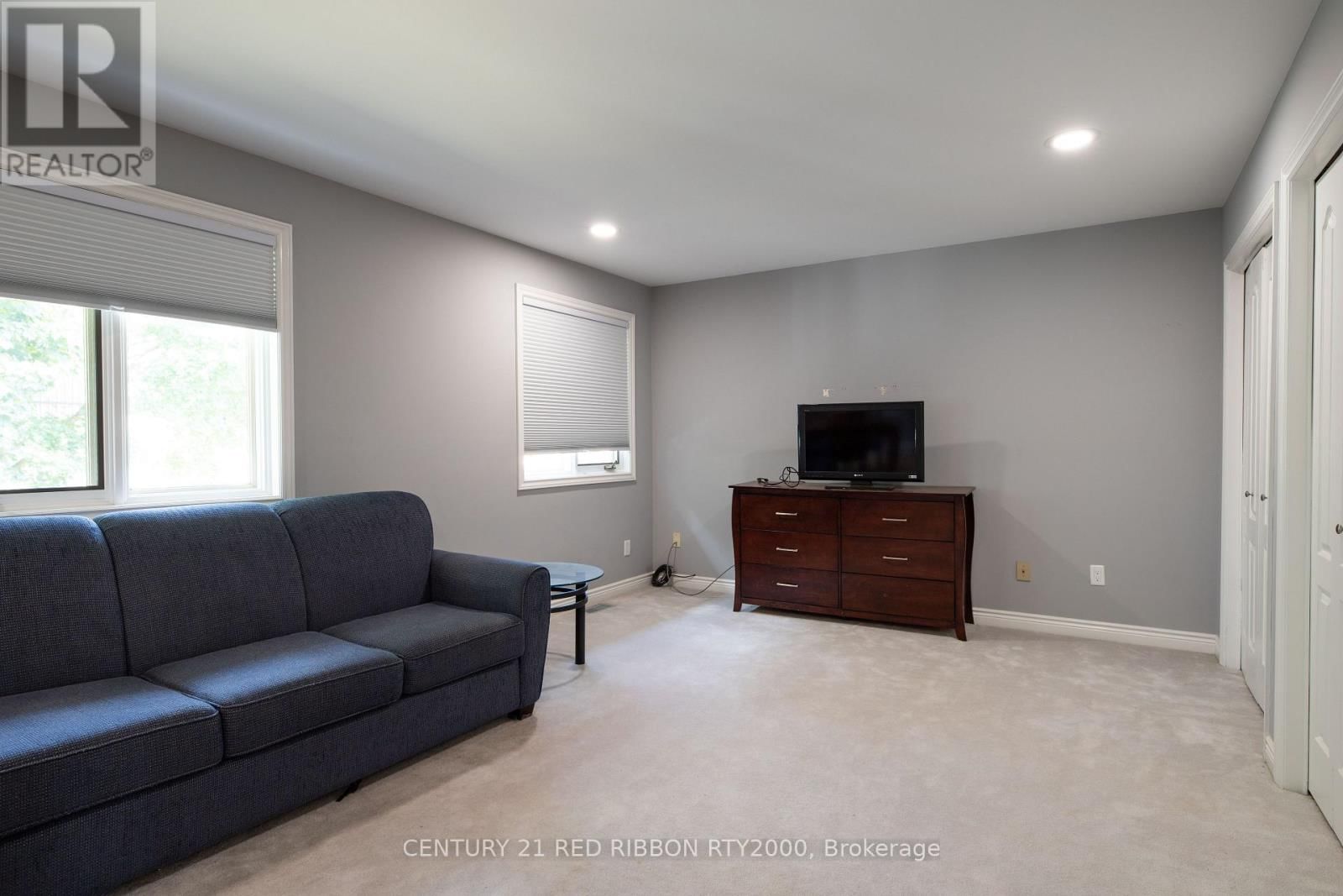 51 QUEEN STREET Image 23