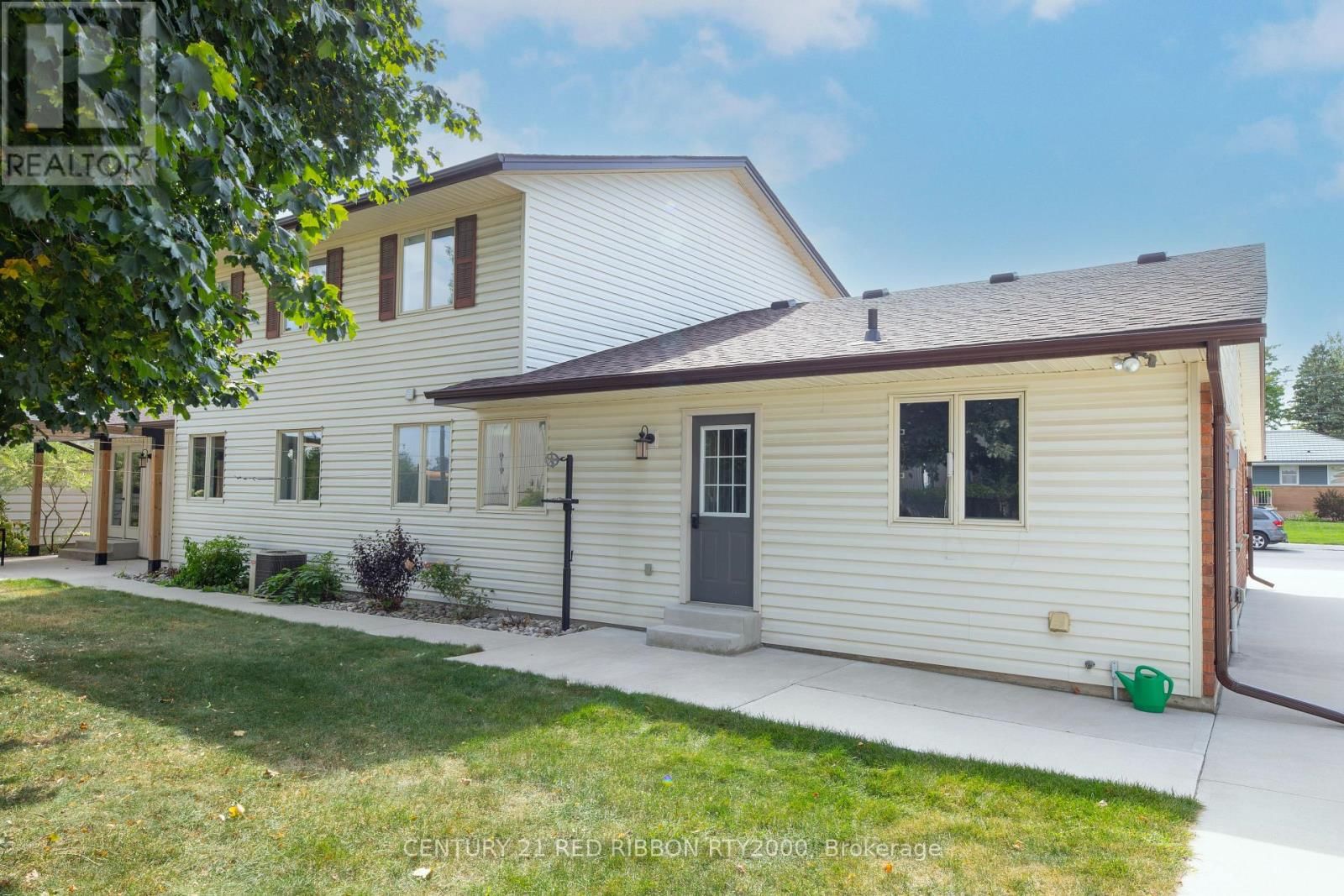 51 QUEEN STREET Image 35