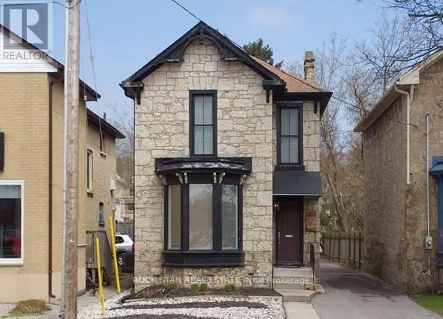 111 AINSLIE STREET NORTH Image 1