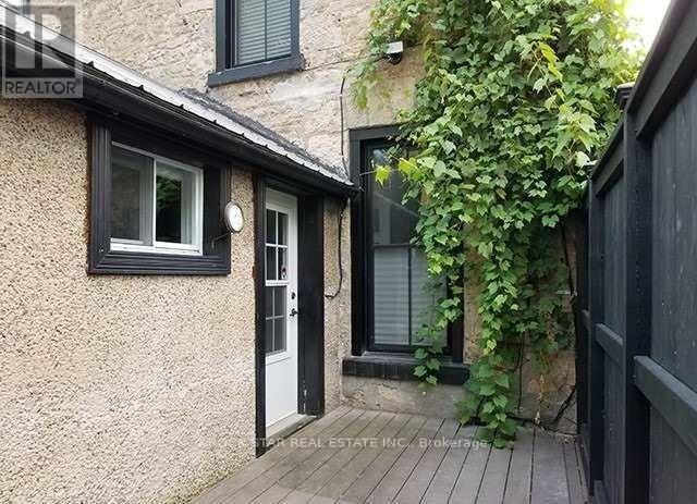 111 AINSLIE STREET NORTH Image 15