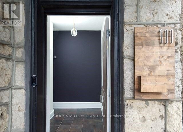 111 AINSLIE STREET NORTH Image 2