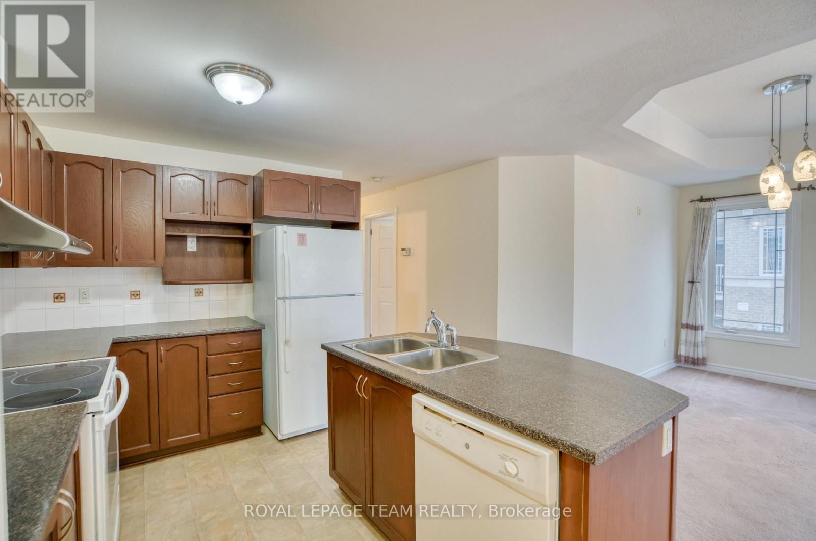 7 - 176 PASEO PRIVATE Image 7