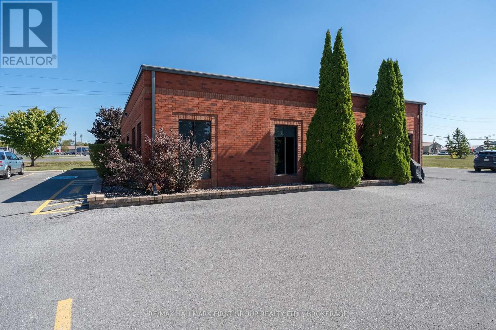 90 INDUSTRIAL BOULEVARD Image 10