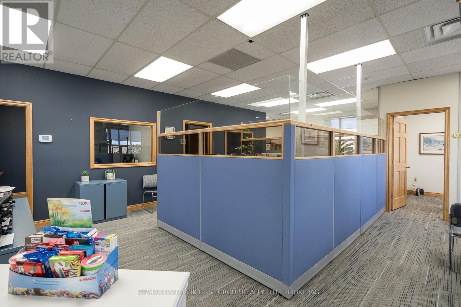 90 INDUSTRIAL BOULEVARD Image 18