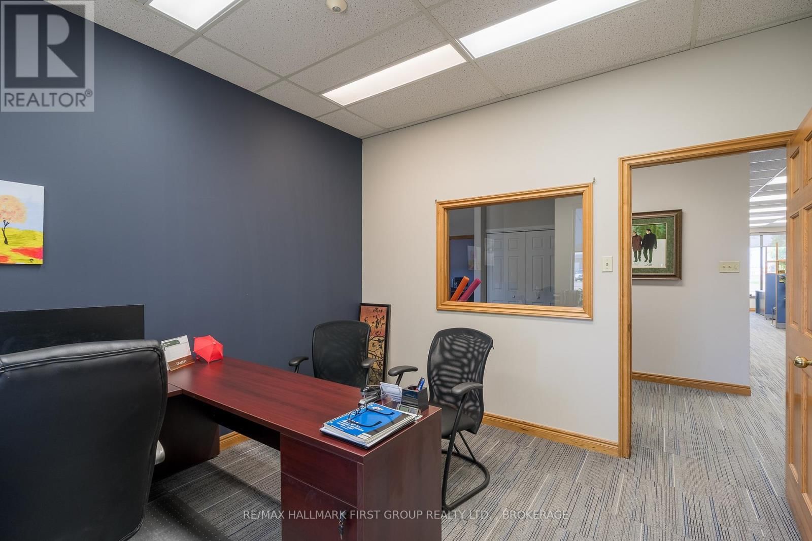 90 INDUSTRIAL BOULEVARD Image 32