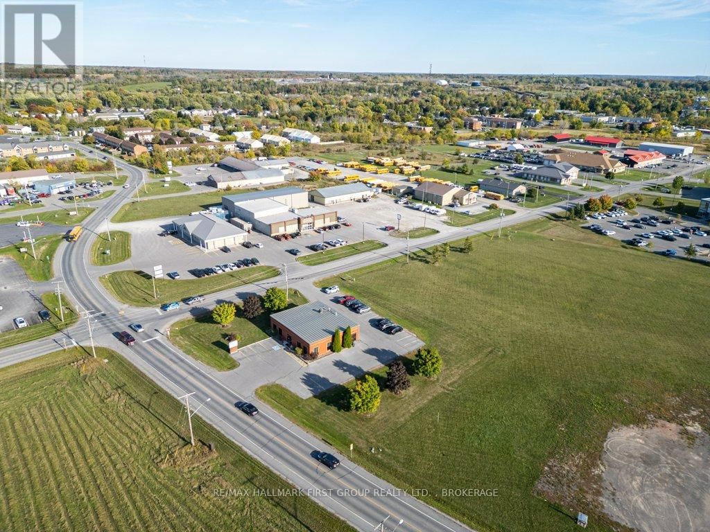 90 INDUSTRIAL BOULEVARD Image 42