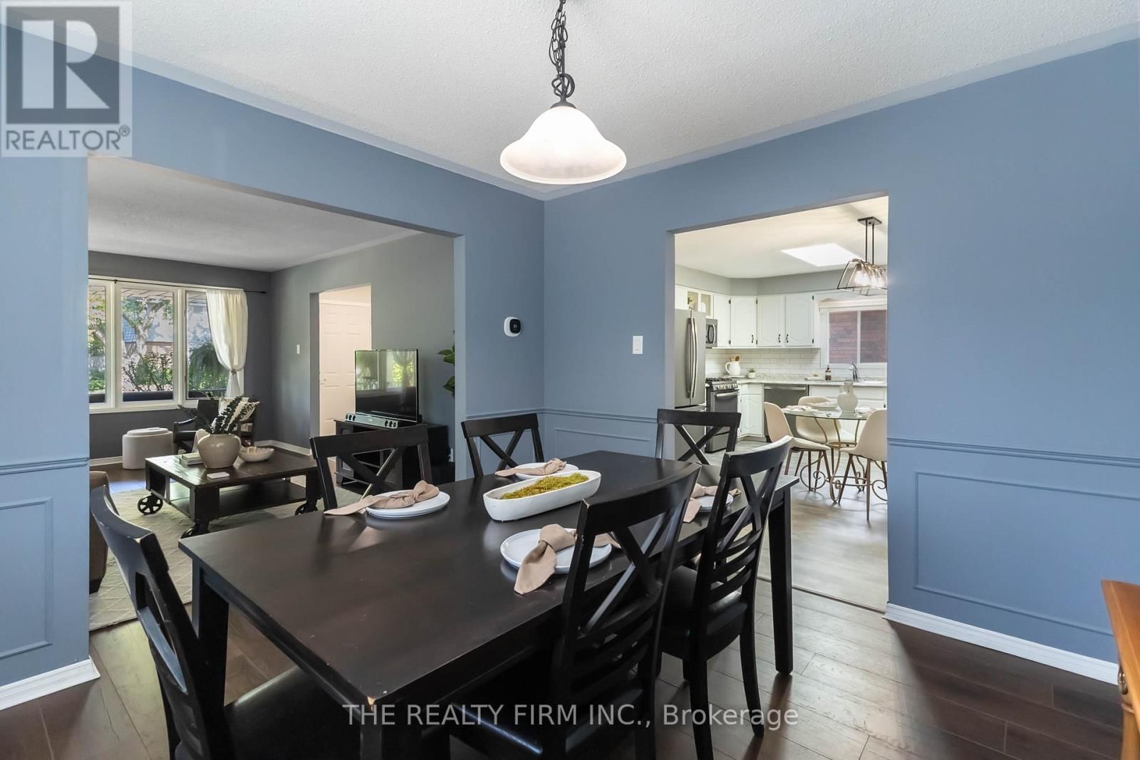 1060 GUILDWOOD BOULEVARD Image 12