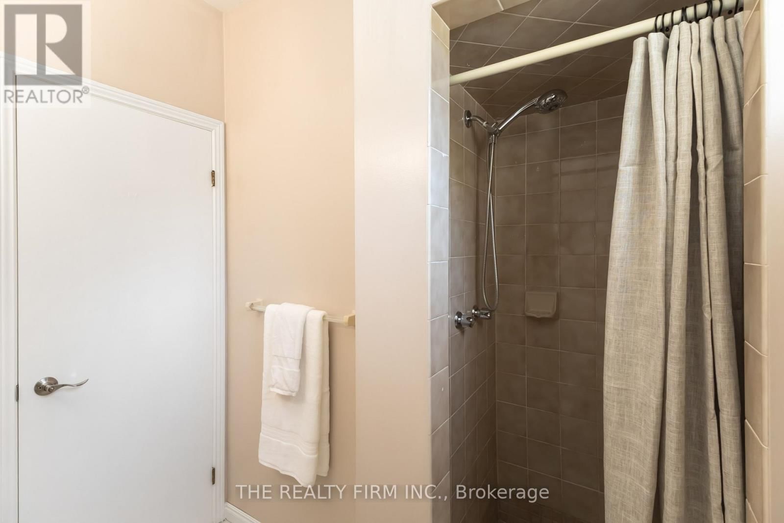 1060 GUILDWOOD BOULEVARD Image 31