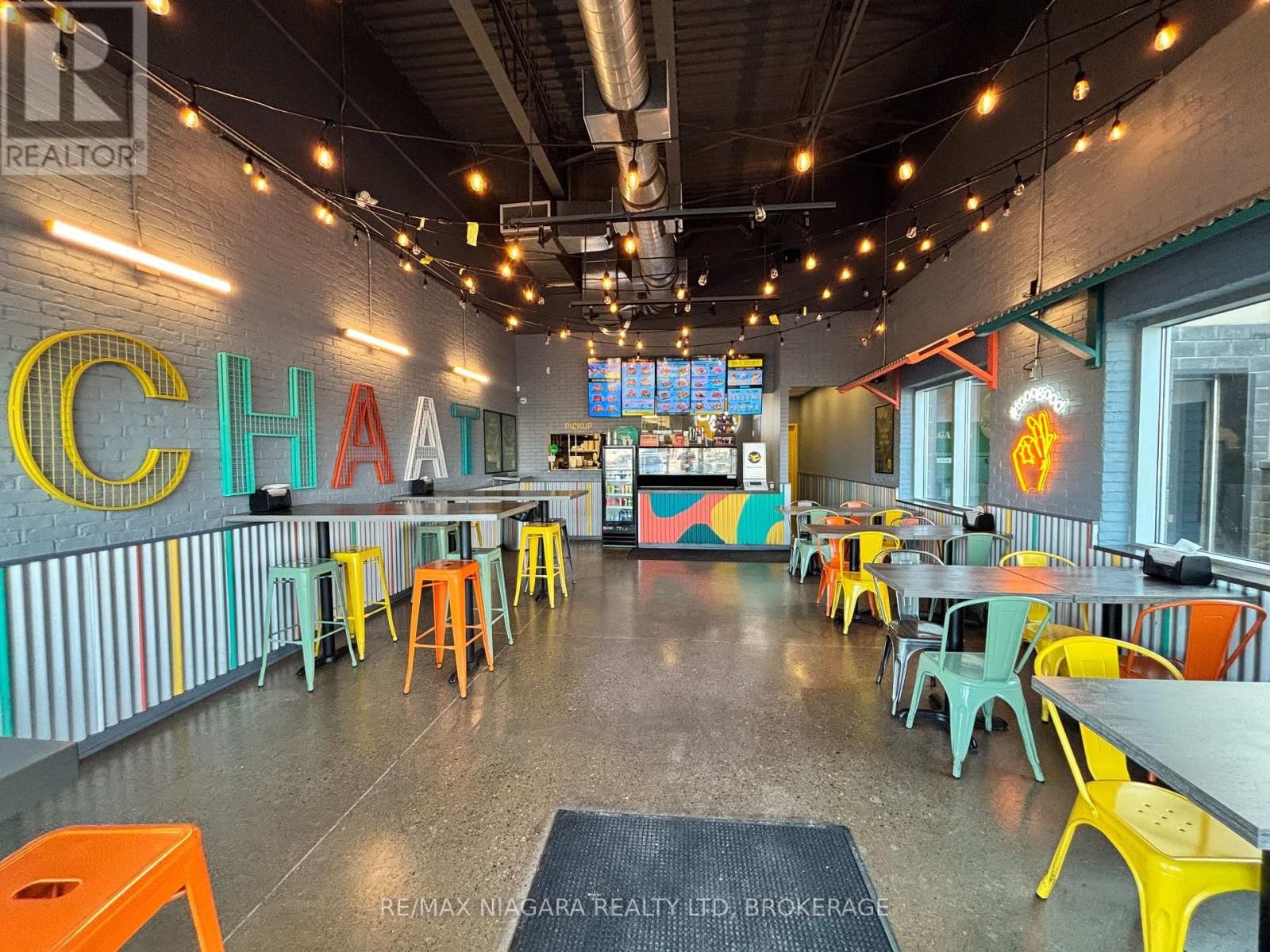 Unit #4 - 1356 SOUTH SERVICE ROAD SOUTH Image 5