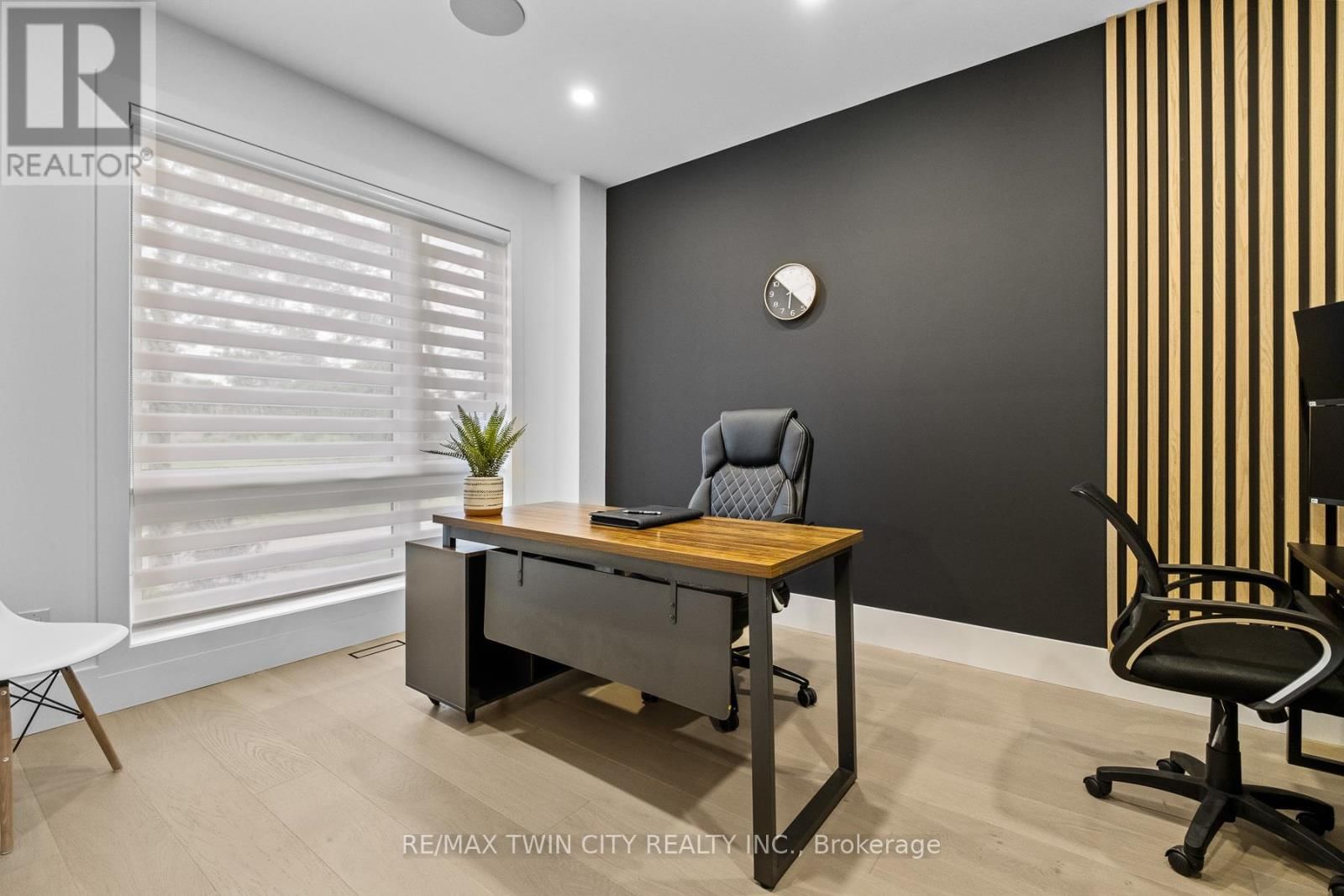 1207 QUEEN ST STREET NORTH Image 5