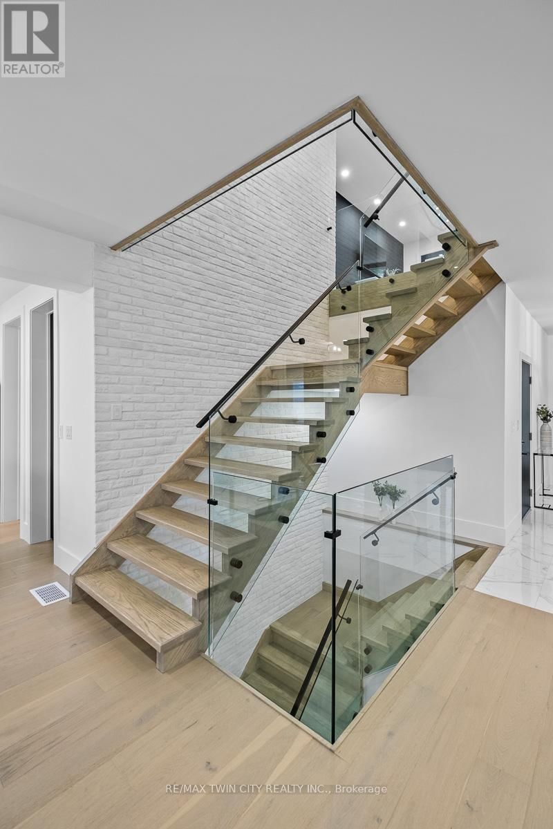 1207 QUEEN ST STREET NORTH Image 6