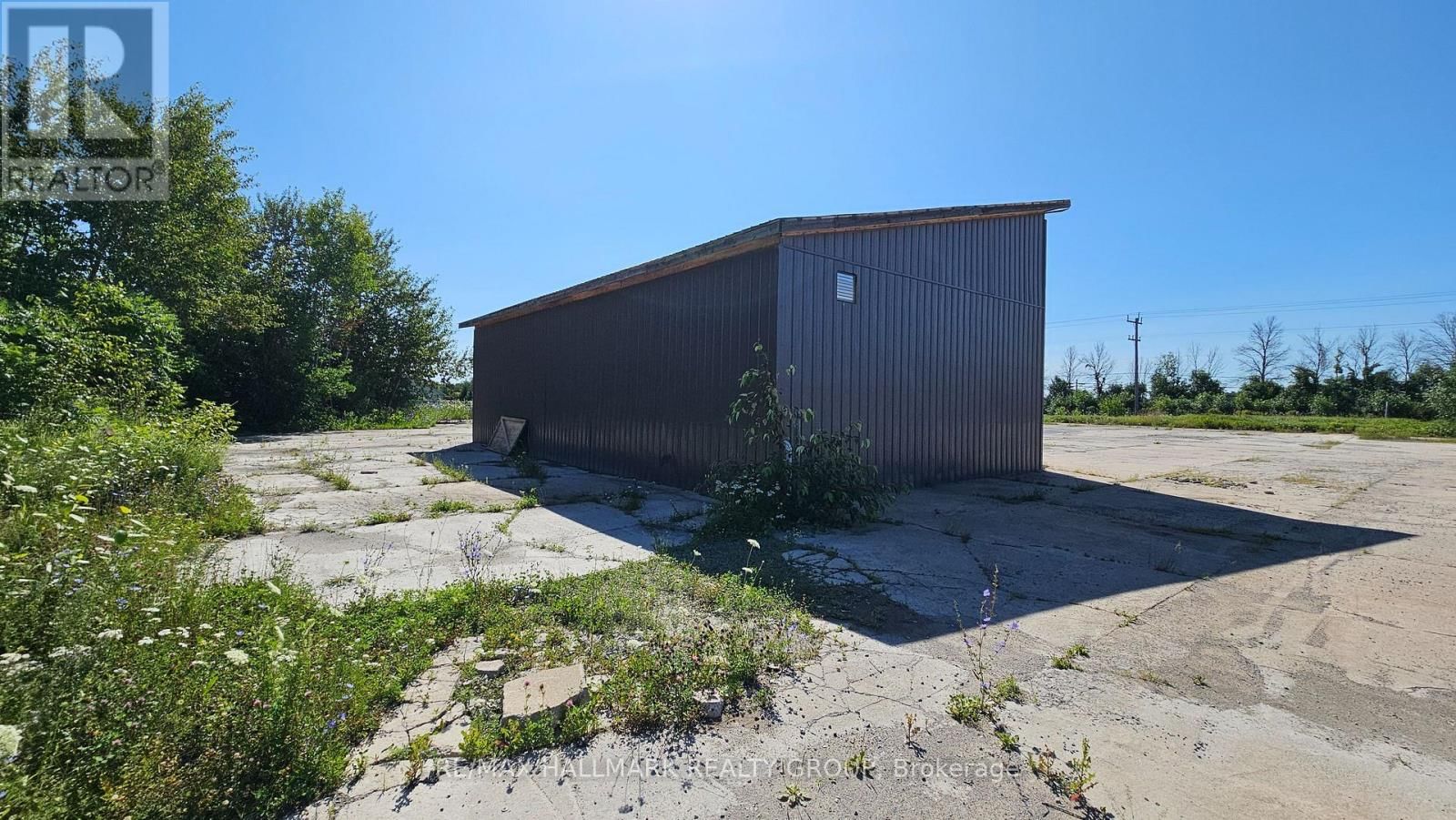 482 RUSSETT DRIVE Image 19