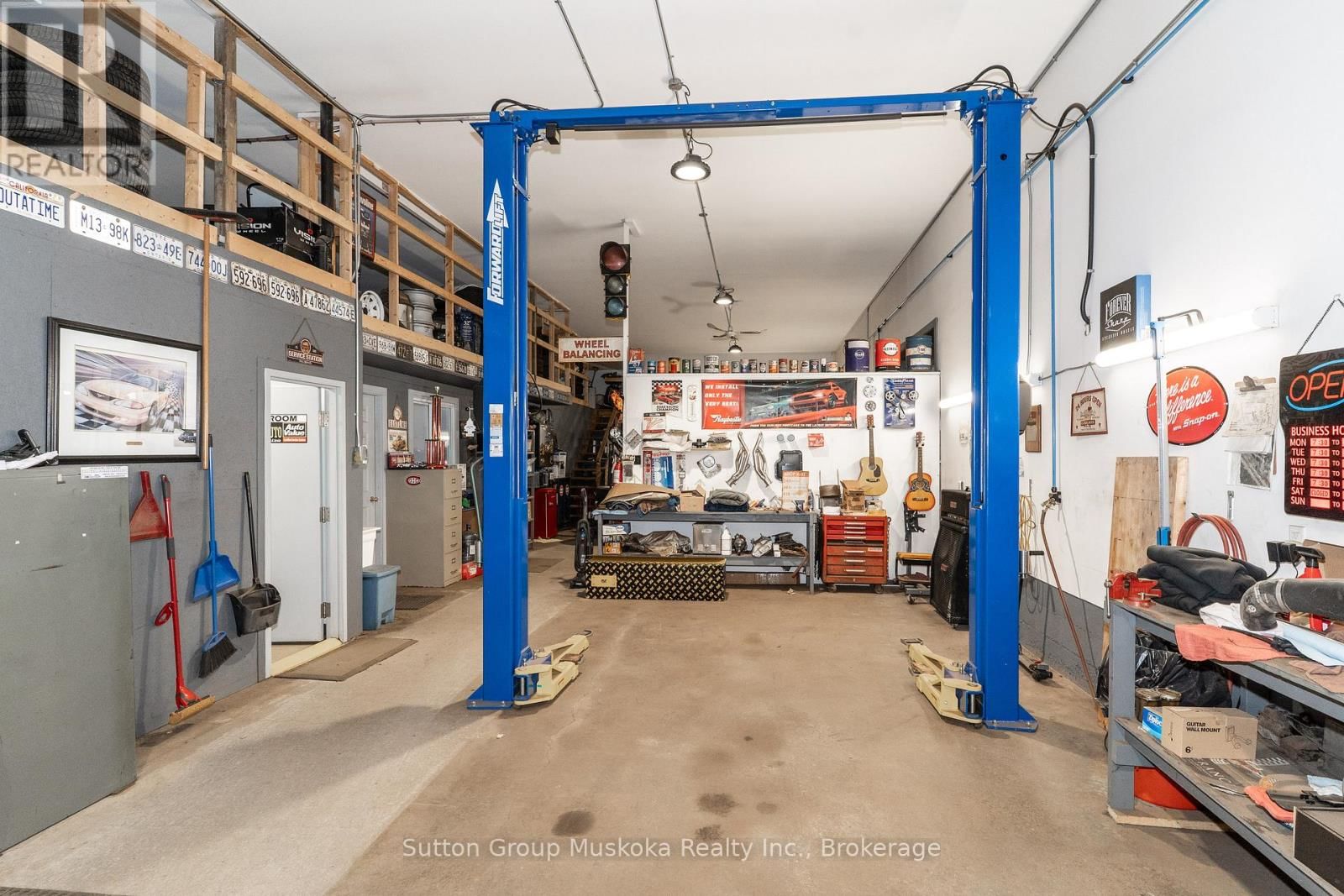 492 OLD FERGUSON ROAD EAST Image 10