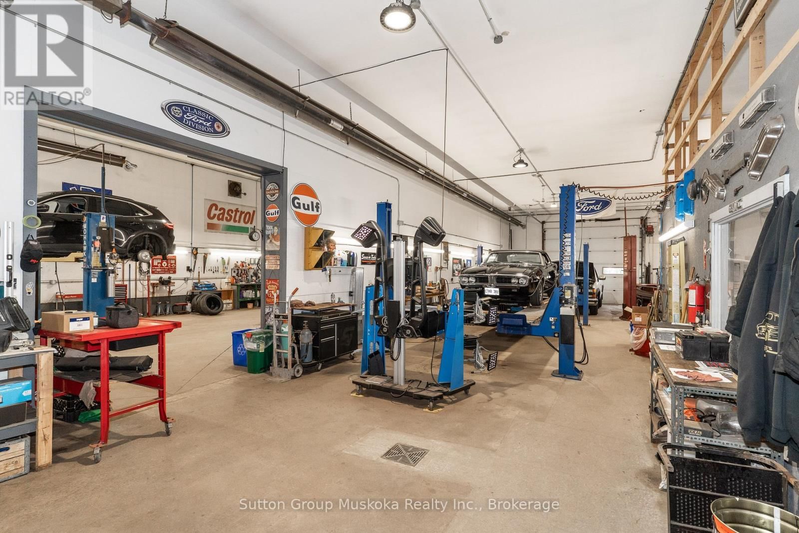 492 OLD FERGUSON ROAD EAST Image 12