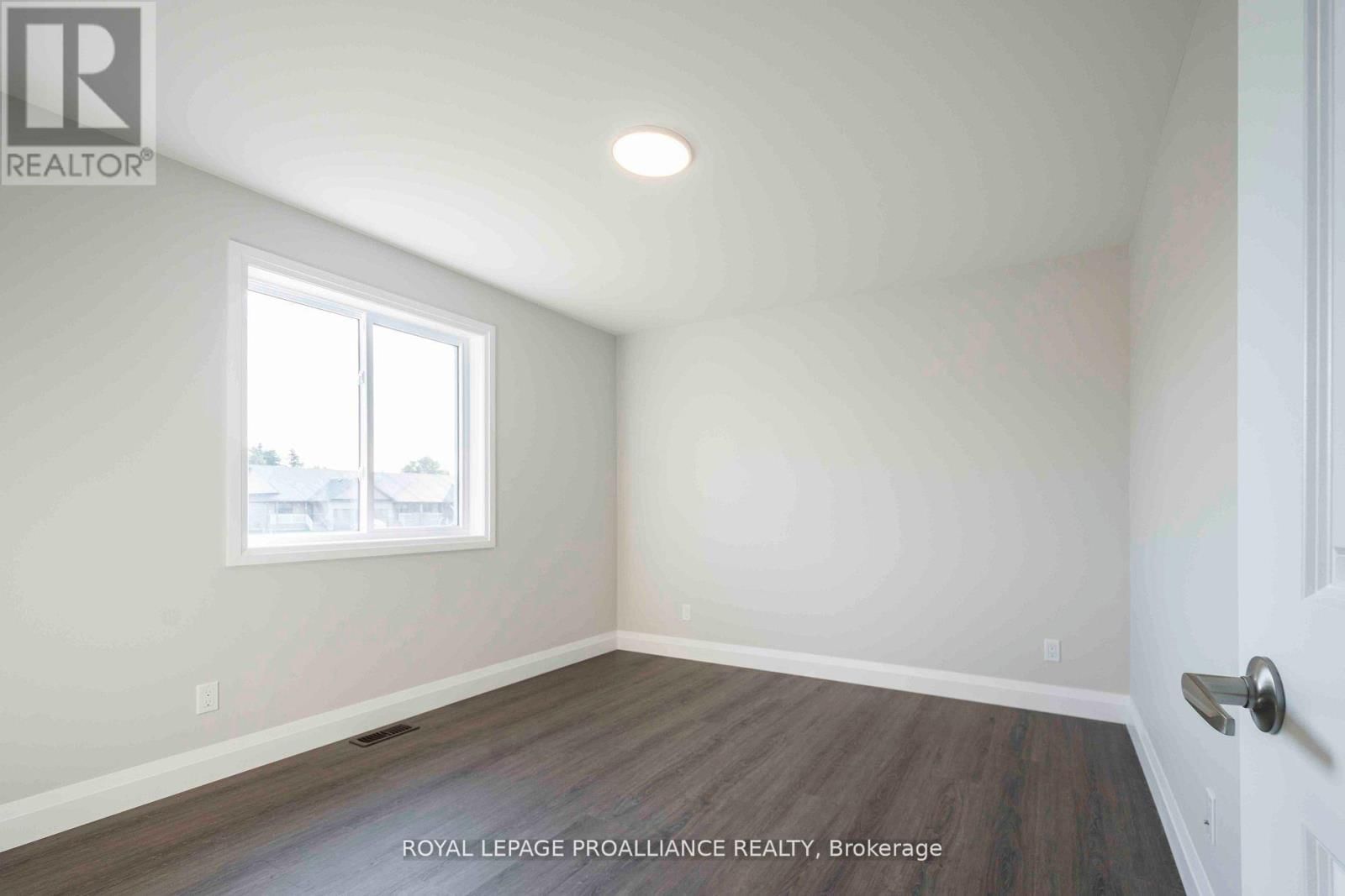 16 CLAYTON JOHN AVENUE Image 14