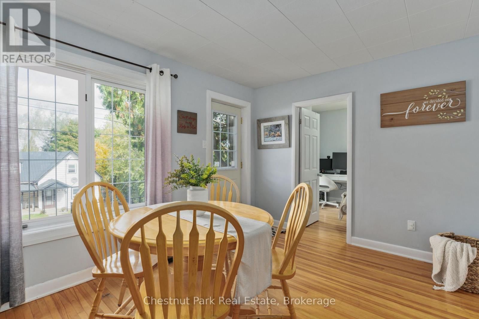 3 CORA STREET EAST Image 4