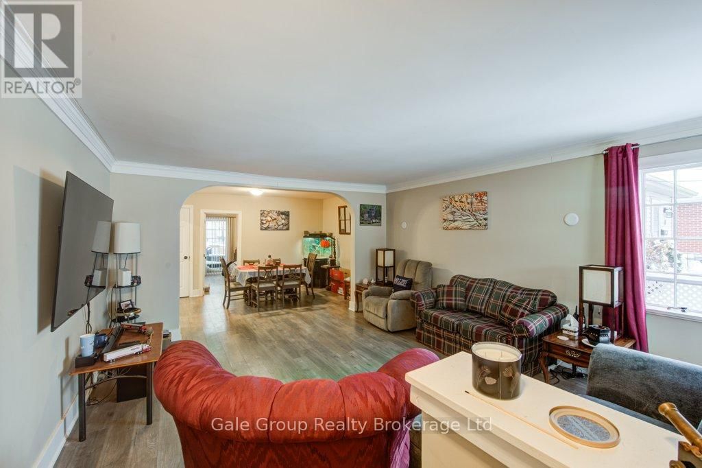 20 TEEPLE STREET Image 12