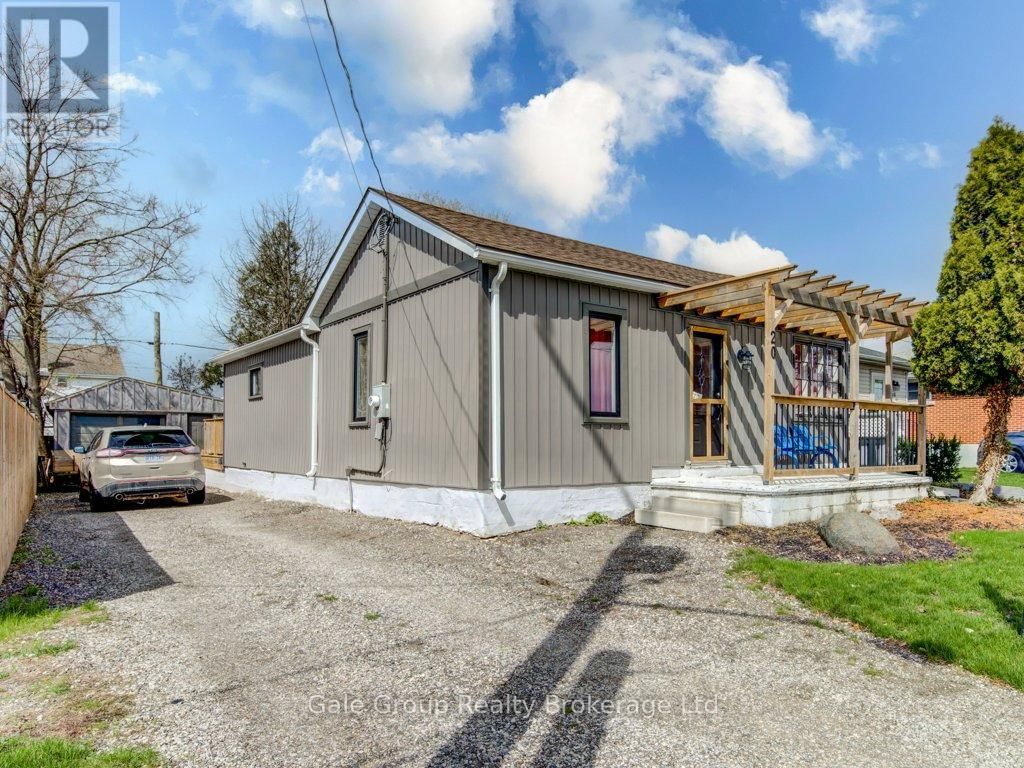 20 TEEPLE STREET Image 3