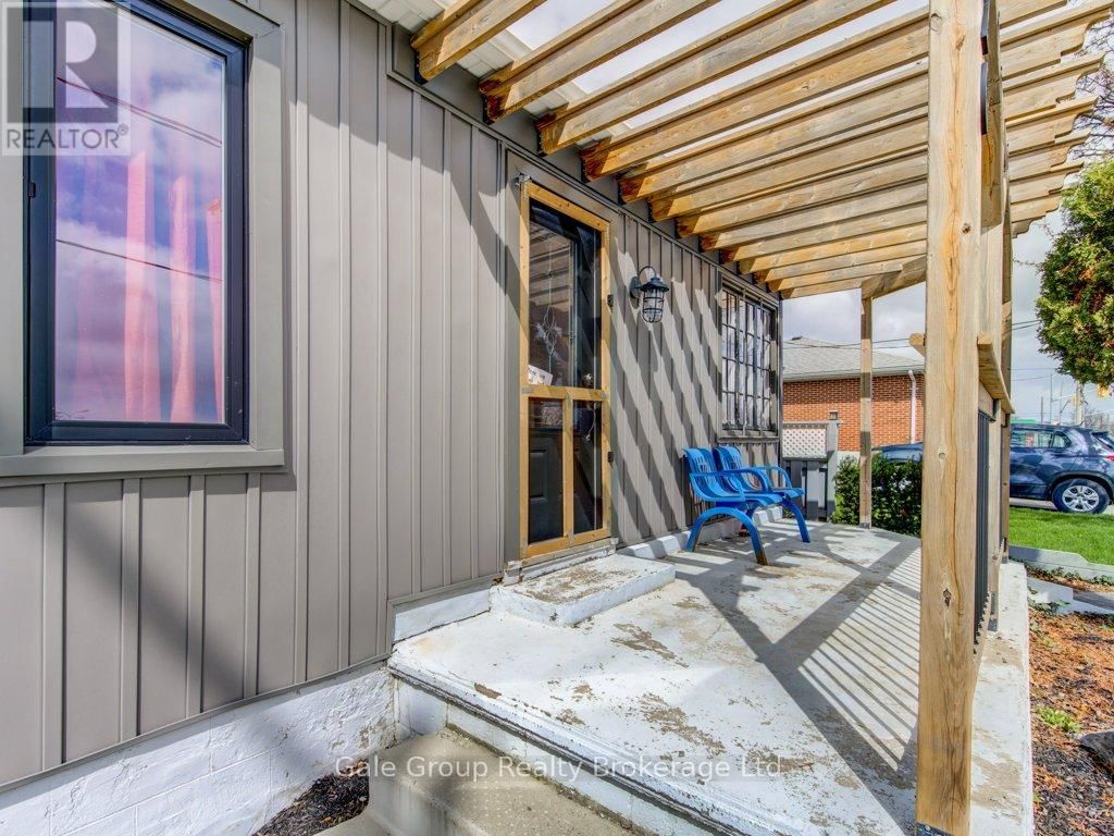 20 TEEPLE STREET Image 4