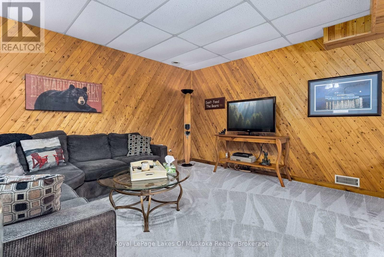 300 WURM ROAD Image 22