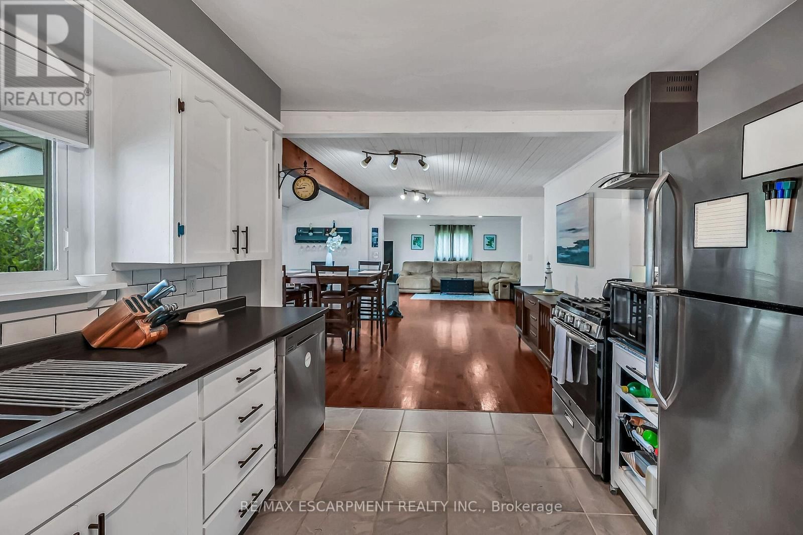 4 CLIFFORD STREET Image 11