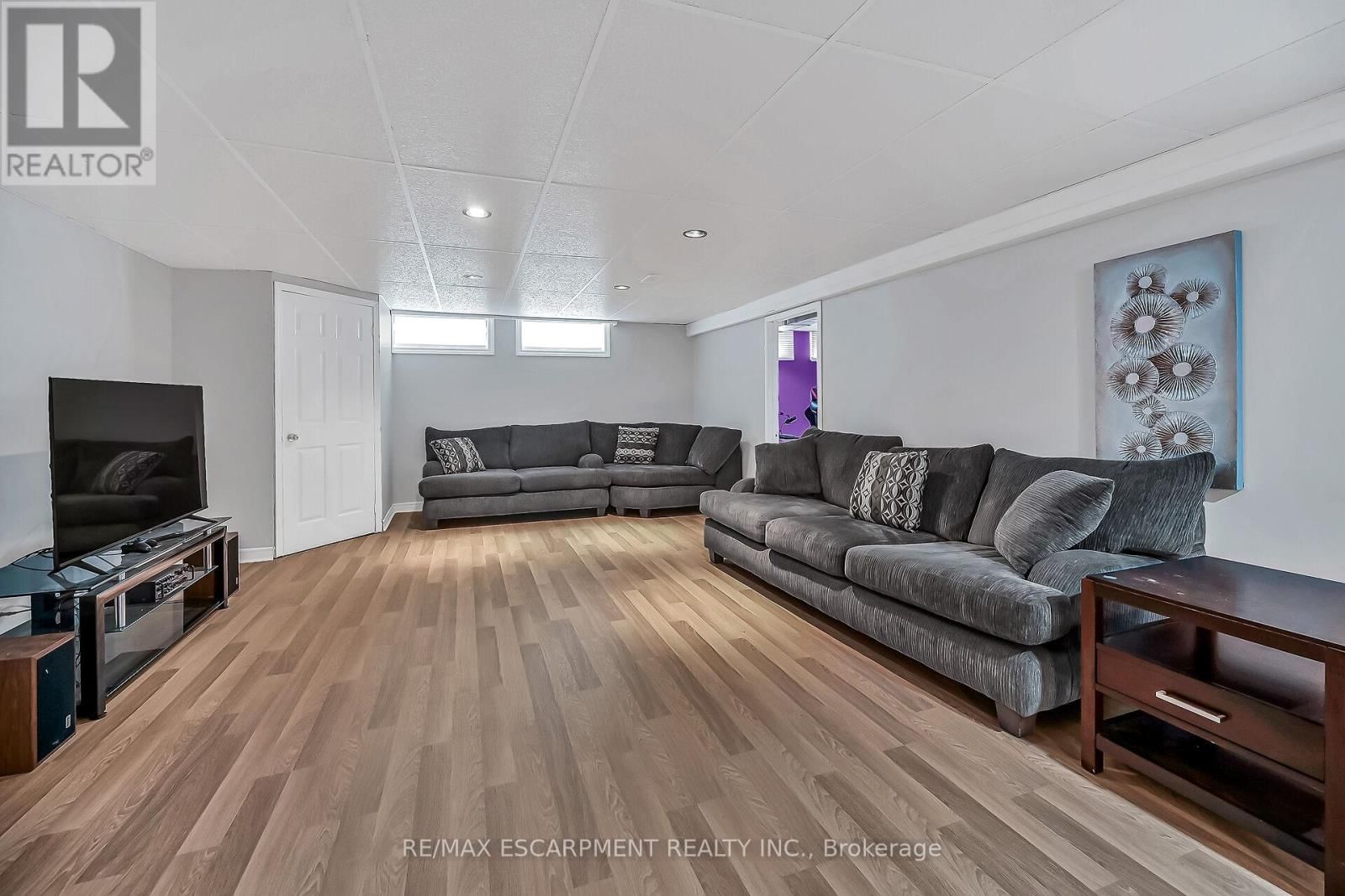 4 CLIFFORD STREET Image 29