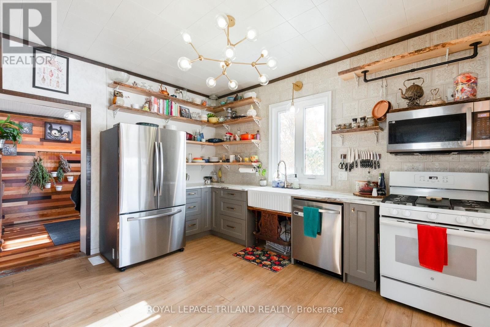 9664 BELMONT ROAD Image 13