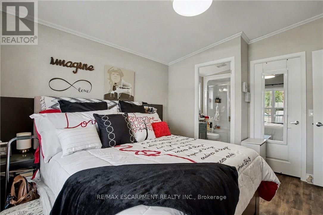 16 - 1429 SHEFFIELD ROAD Image 10