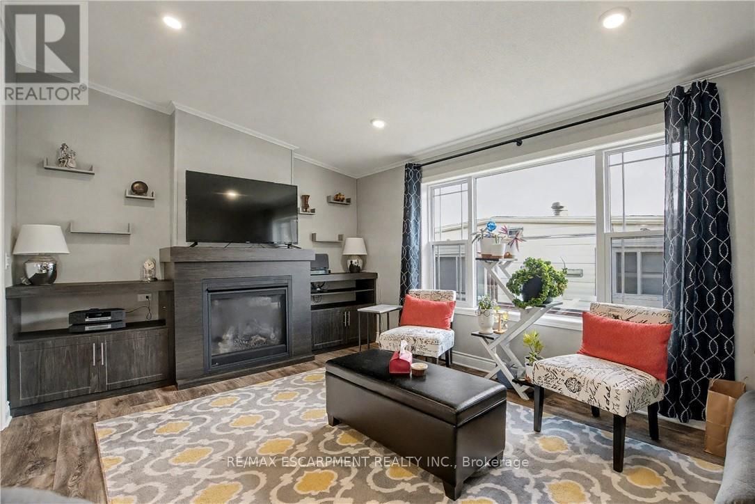 16 - 1429 SHEFFIELD ROAD Image 15