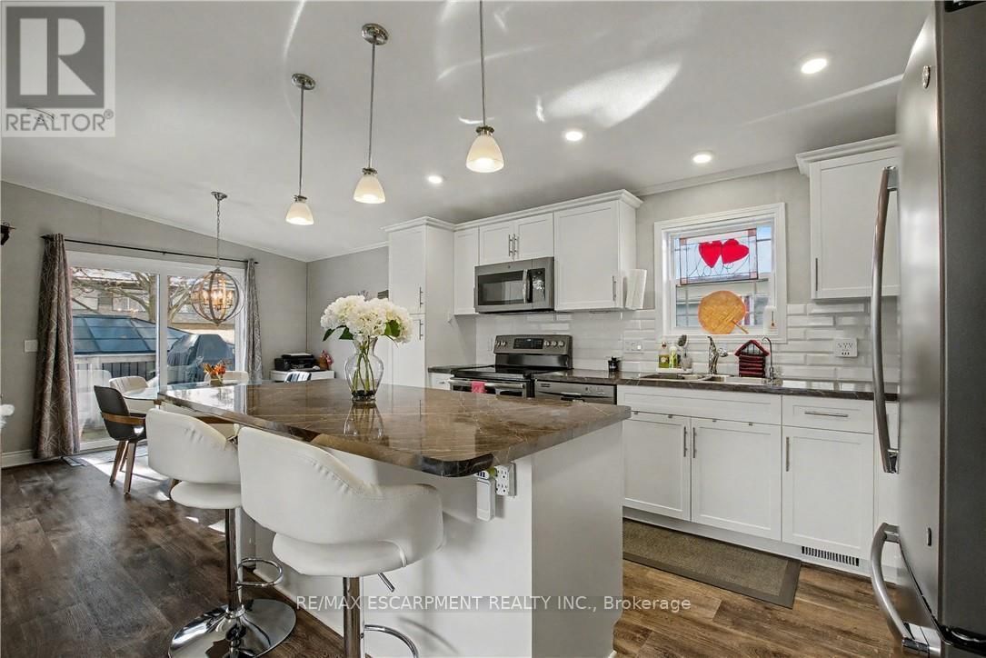 16 - 1429 SHEFFIELD ROAD Image 16