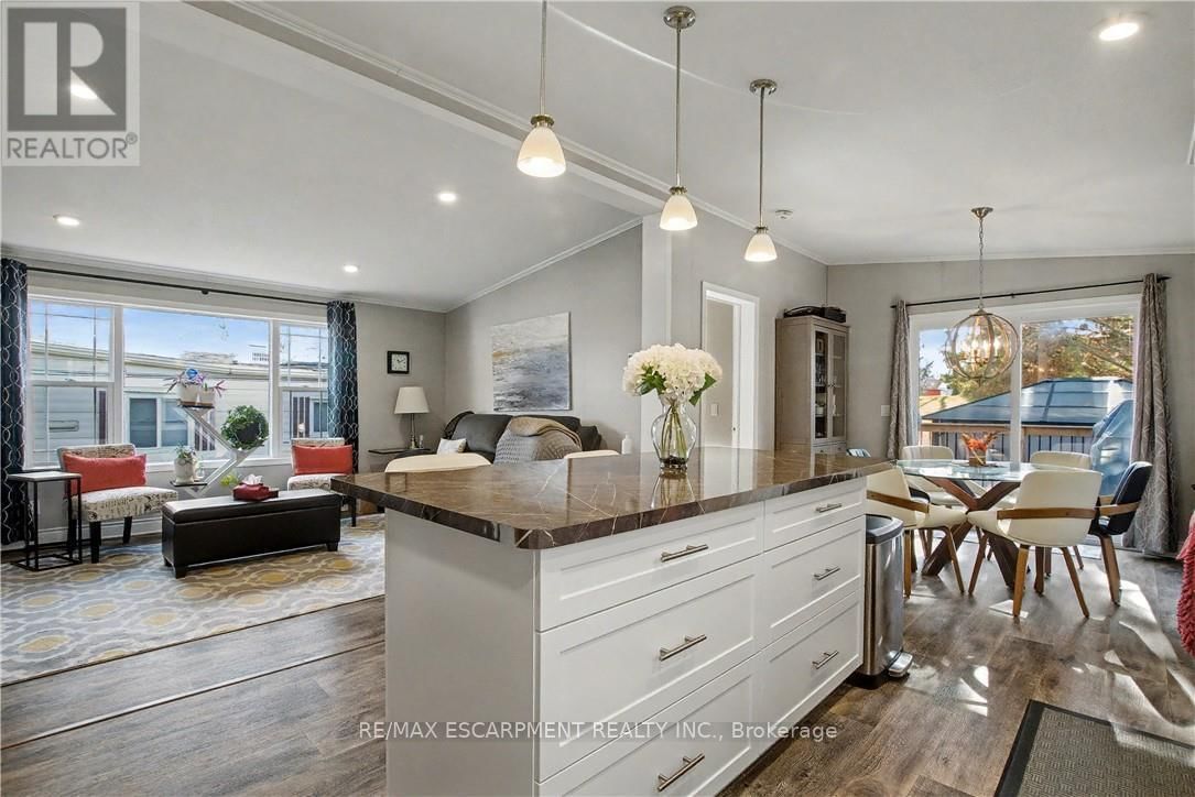 16 - 1429 SHEFFIELD ROAD Image 17