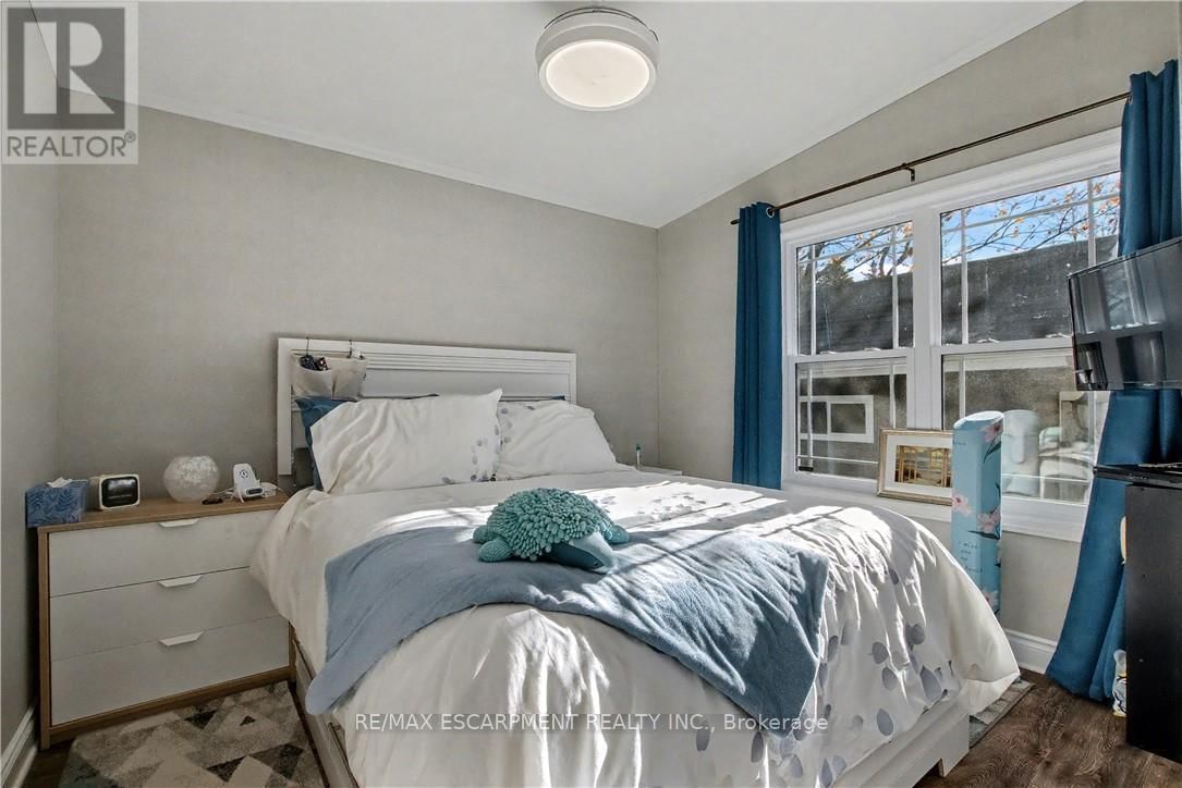 16 - 1429 SHEFFIELD ROAD Image 22