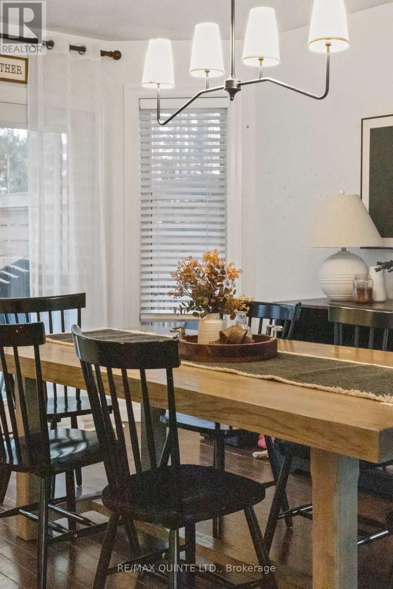 40 CHARLES COURT Image 16