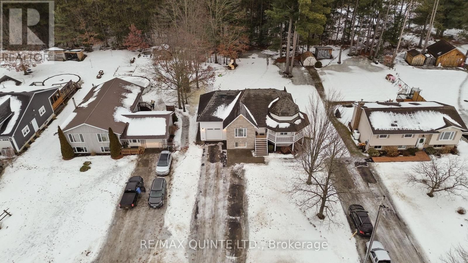 40 CHARLES COURT Image 5