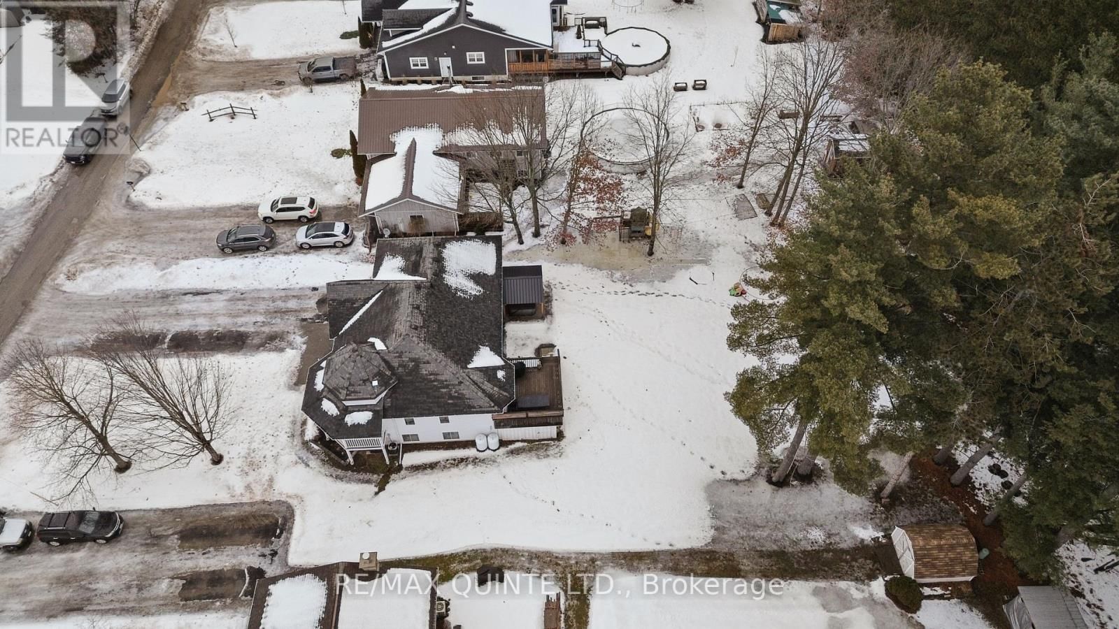 40 CHARLES COURT Image 6