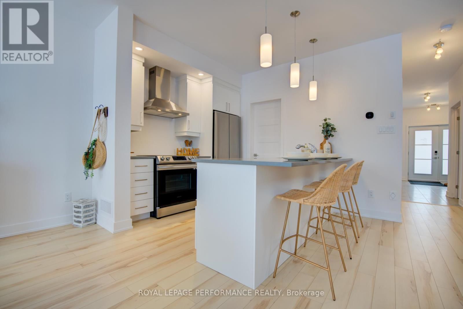 TH-152C CYPRESS STREET Image 5