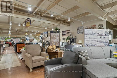 Image #1 of Commercial for Sale at Centre, Greater Napanee , Ontario