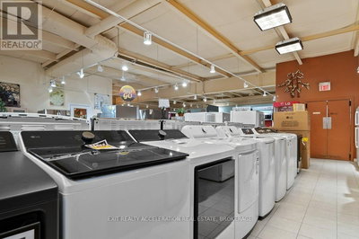 Image #1 of Commercial for Sale at Centre, Greater Napanee , Ontario