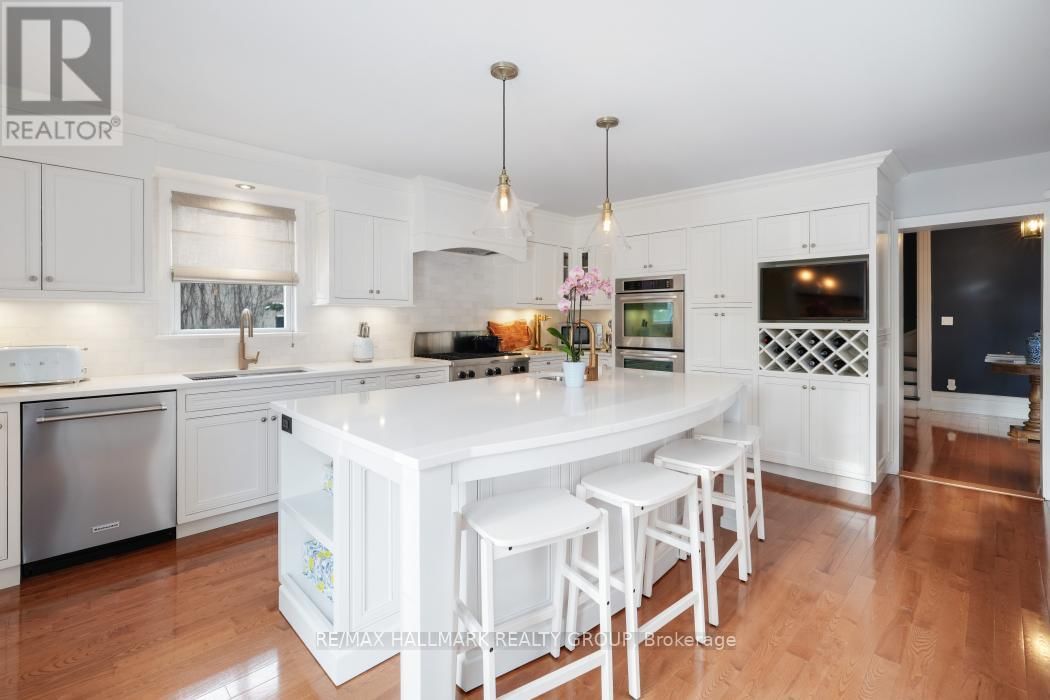 410 MCLEOD STREET Image 18