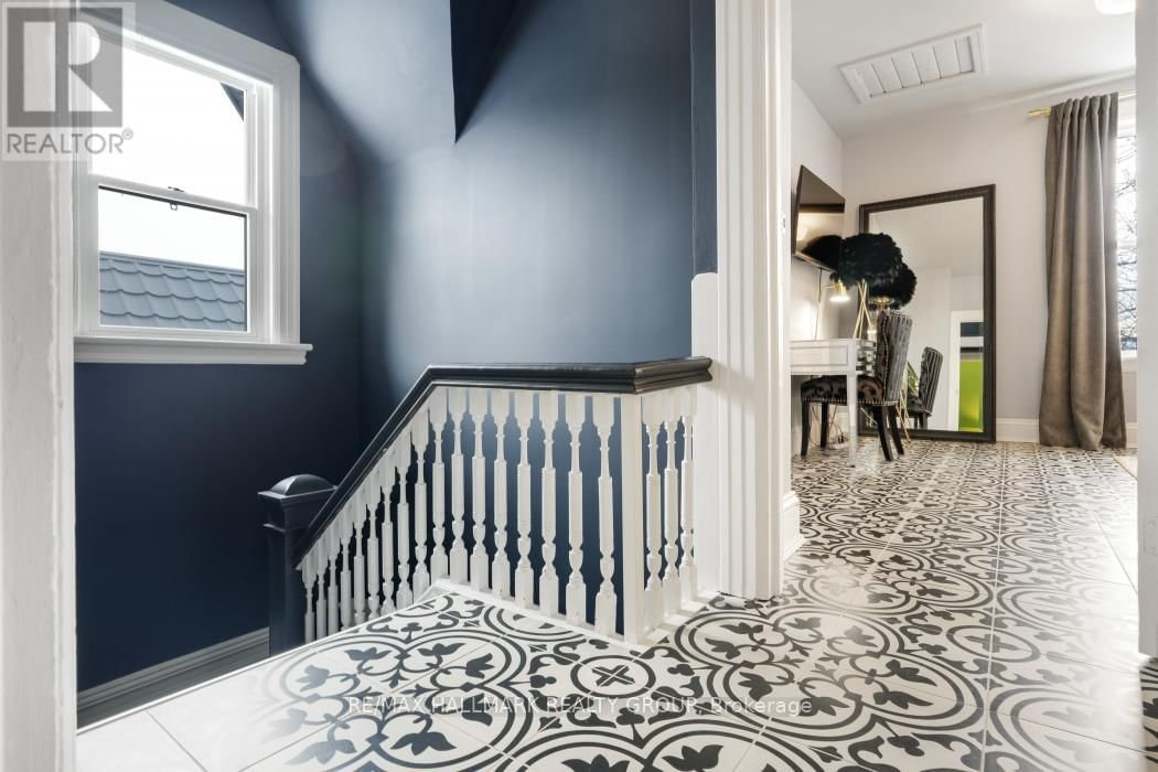 410 MCLEOD STREET Image 30