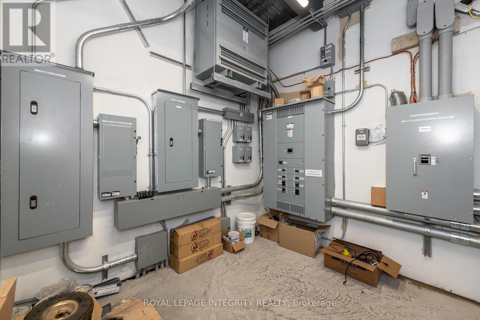 2747 CHAMBERLAND STREET Image 11