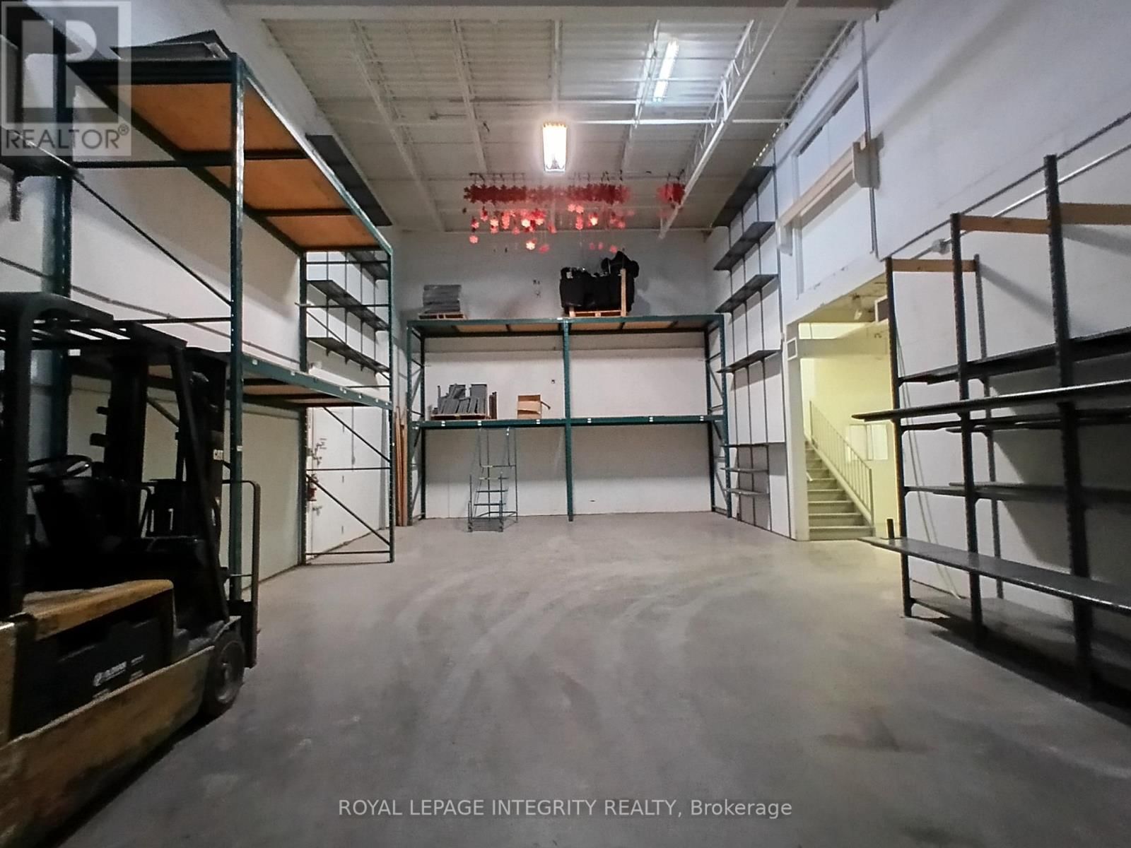 2747 CHAMBERLAND STREET Image 16