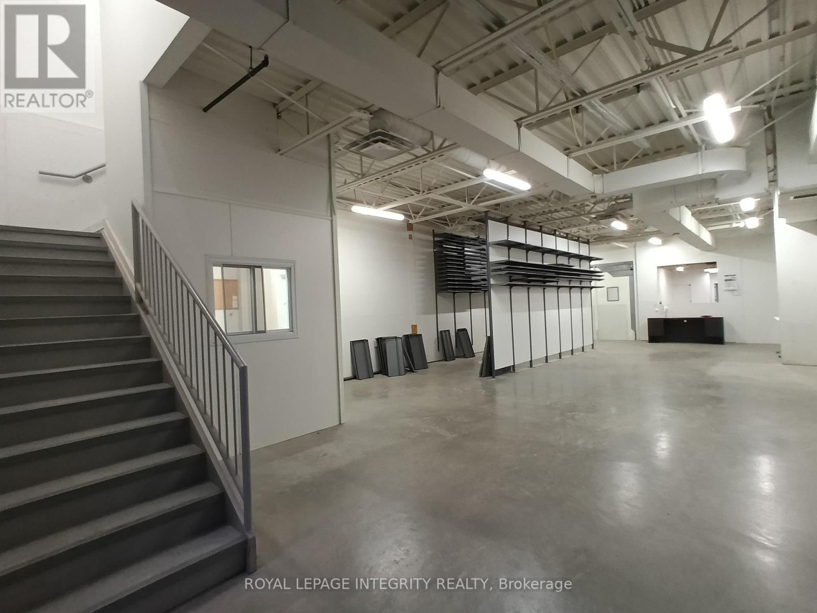 2747 CHAMBERLAND STREET Image 17